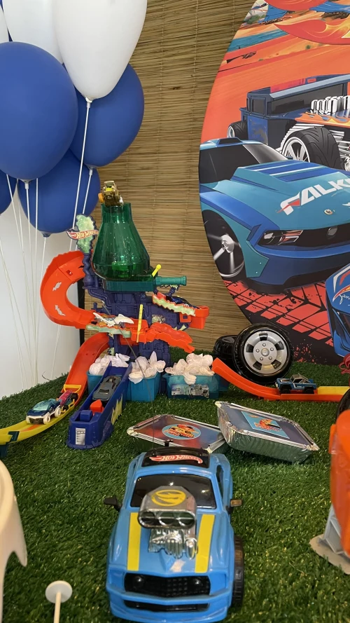 Decoração de festa Hot Wheels — Festaria