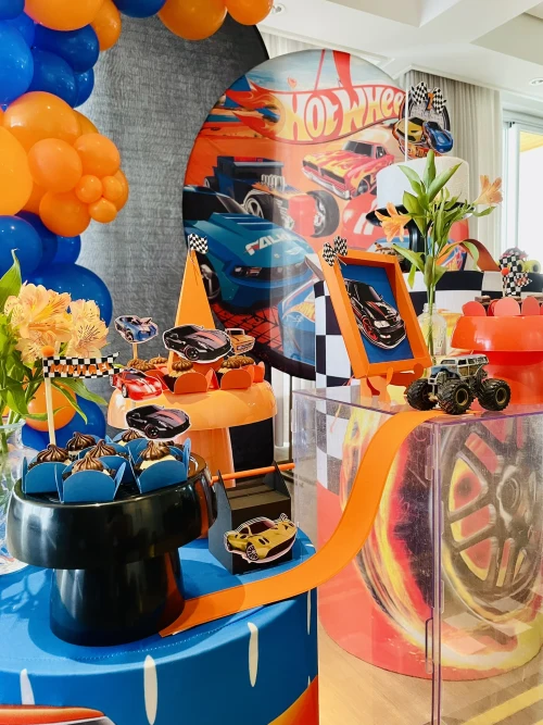 Decoração de festa Hot Wheels — Festaria