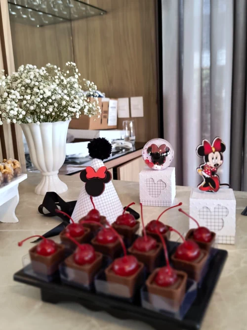Decoração de festa Minnie — Festaria