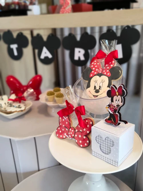 Decoração de festa Minnie — Festaria