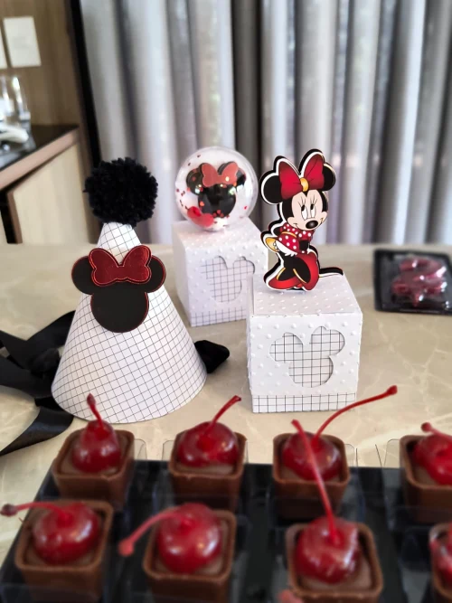 Decoração de festa Minnie — Festaria