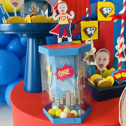 Decoração de festa Super Heróis personalizados — Festaria